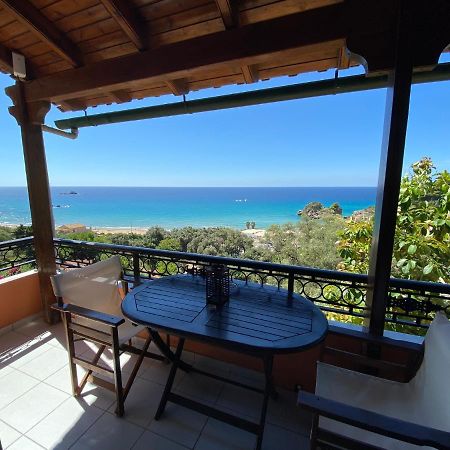 Papadatos Apts With Amazing View - 5Mins From The Beach Kontogialos Dış mekan fotoğraf