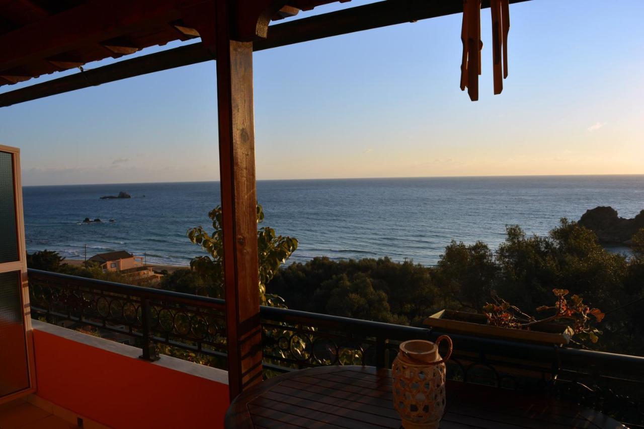 Papadatos Apts With Amazing View - 5Mins From The Beach Kontogialos Dış mekan fotoğraf